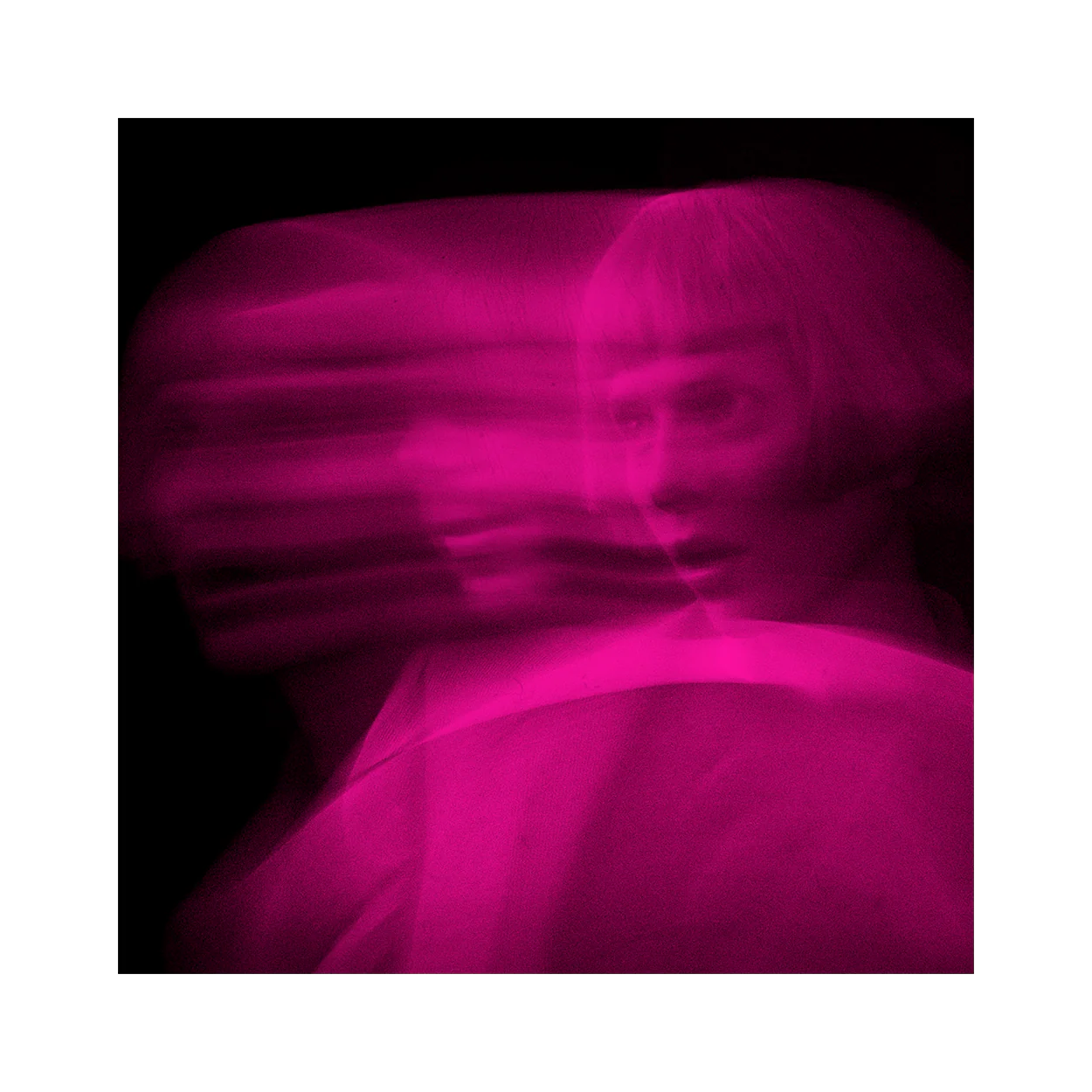 COME CLOSER - Image 3